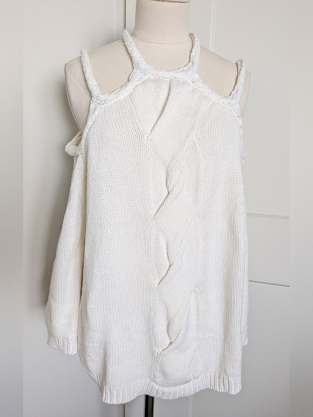 Nasty Gal Cream Cable Knit Cold Shoulder Sweater XS